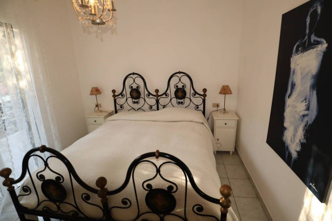 APPARTAMENTO IN VILLA in vendita a Andora