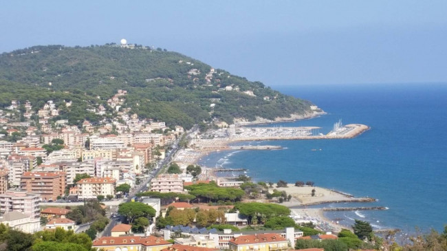 BILOCALE in affitto a Andora
