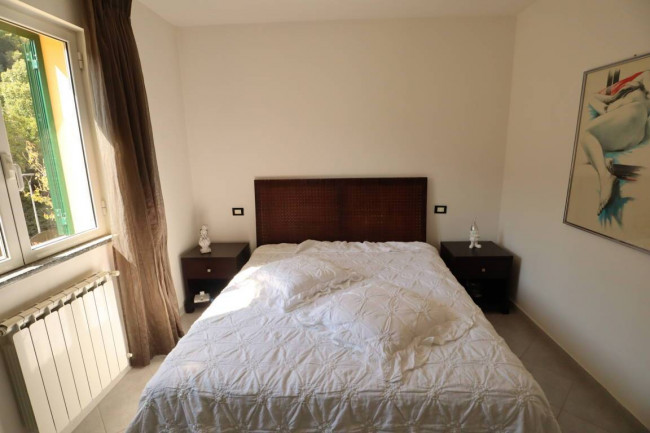 VILLA A SCHIERA in vendita a Andora
