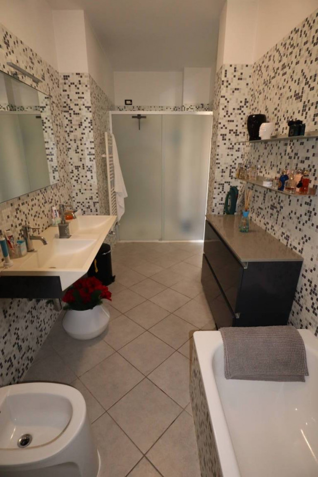 VILLA A SCHIERA in vendita a Andora