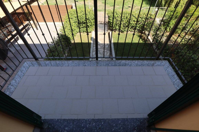 VILLA A SCHIERA in vendita a Andora