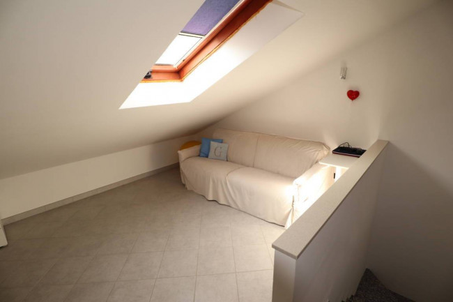 VILLA A SCHIERA in vendita a Andora