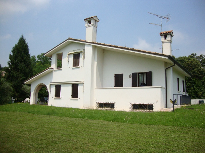 Villa CORNUDA vendita    Casanet s.a.s.