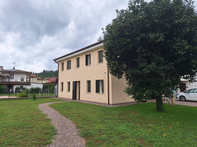 Villa in affitto a Vidor (TV)