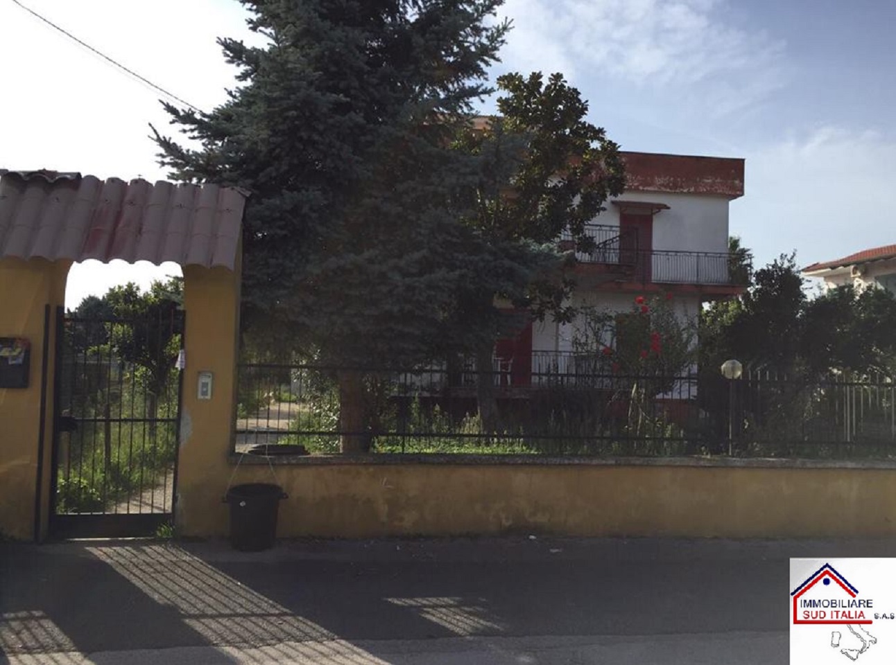 Villa GIUGLIANO IN CAMPANIA vendita  Varcaturo  Immobiliare Sud Italia