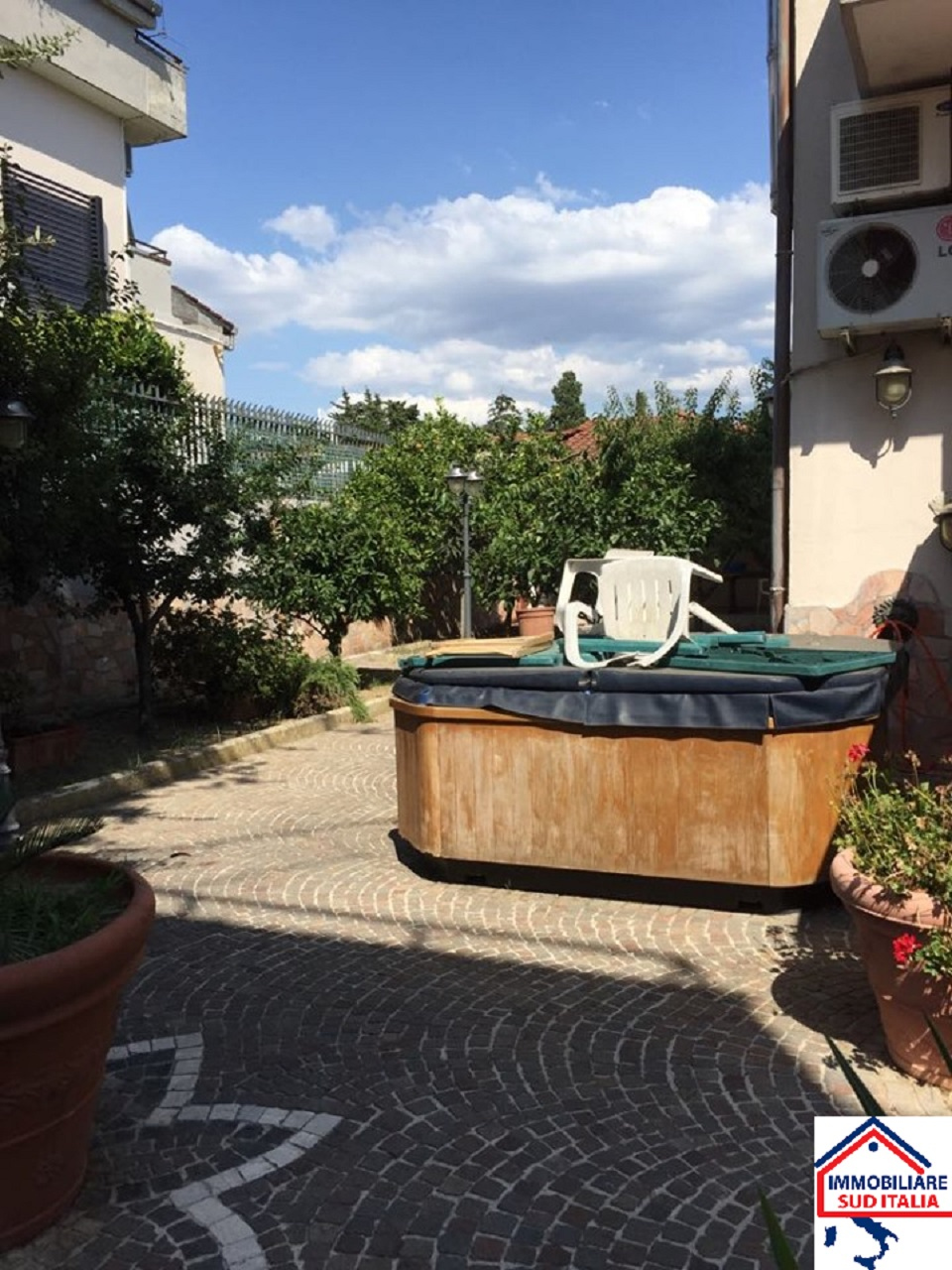 Villa GIUGLIANO IN CAMPANIA vendita  Lago Patria  Immobiliare Sud Italia