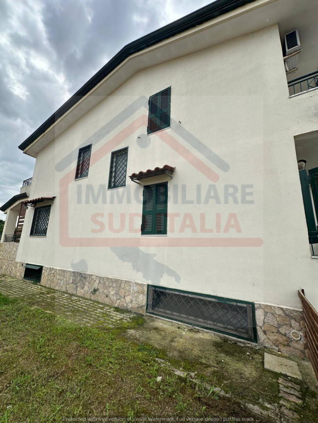 Villa in vendita a Varcaturo, Giugliano In Campania (NA)