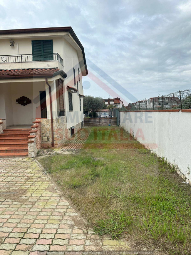 Villa in vendita a Varcaturo, Giugliano In Campania (NA)