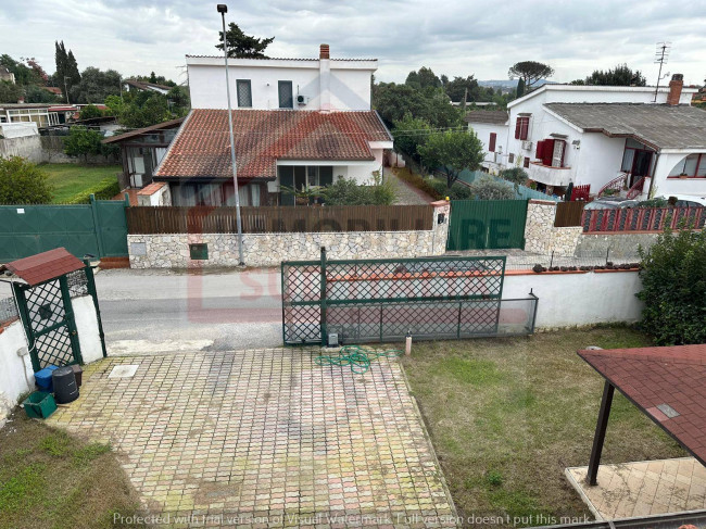 Villa in vendita a Varcaturo, Giugliano In Campania (NA)