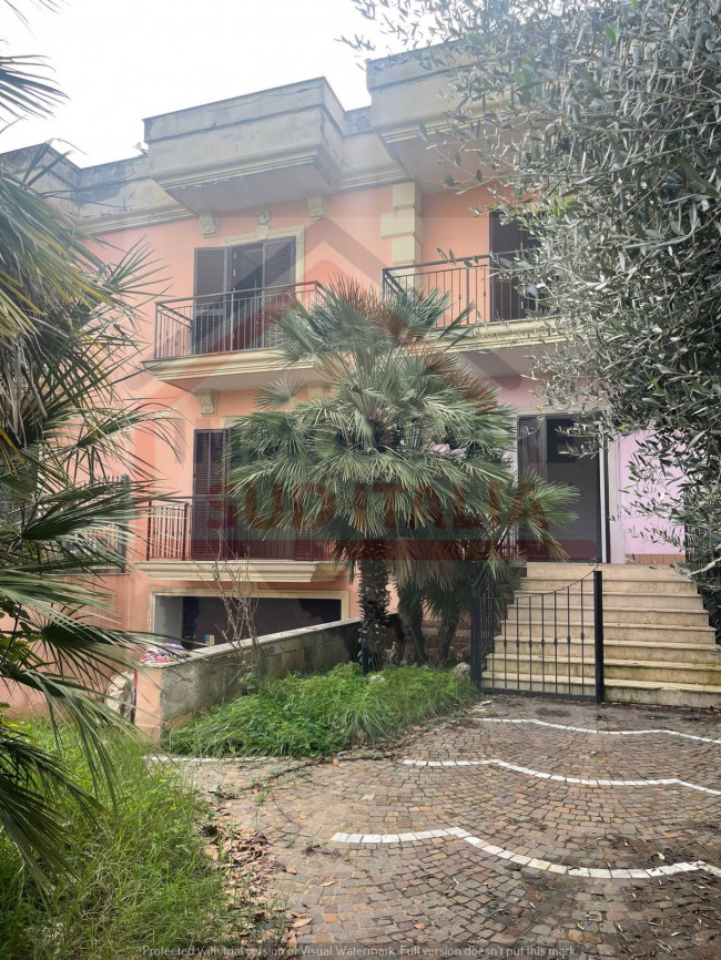 Villa in affitto a Varcaturo, Giugliano In Campania (NA)