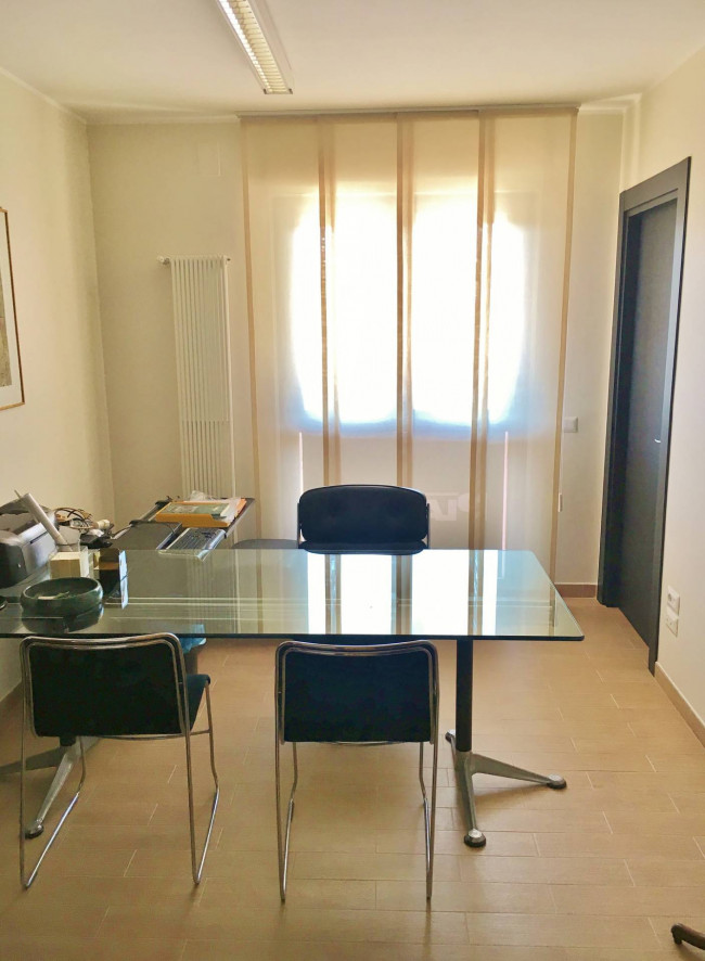 Ufficio in vendita a Bari (BA)