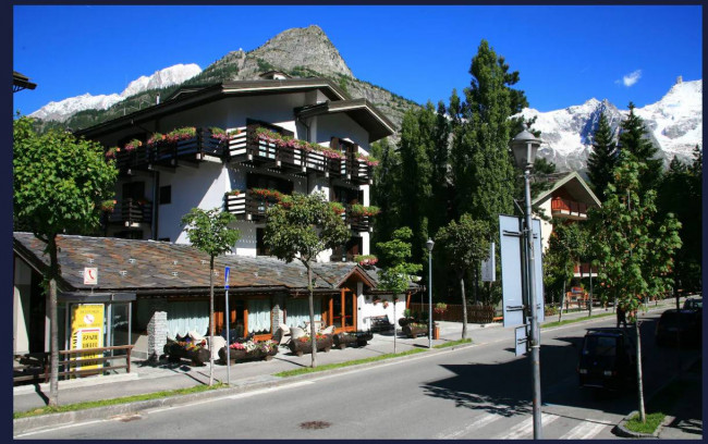 Appartamento in vendita a Courmayeur