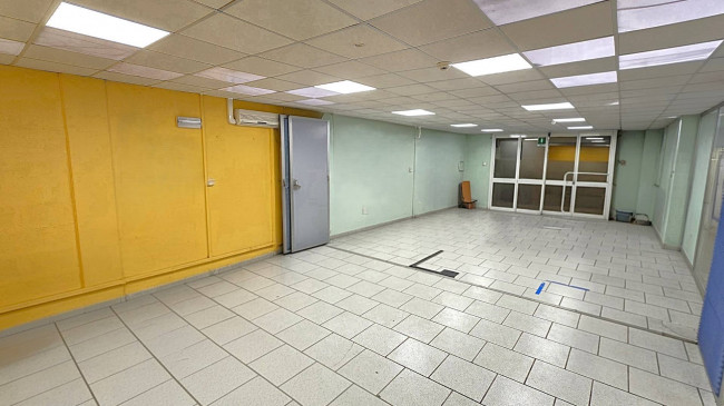 Capannone in vendita a Casamassima