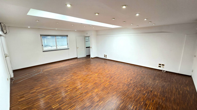 Capannone in vendita a Casamassima