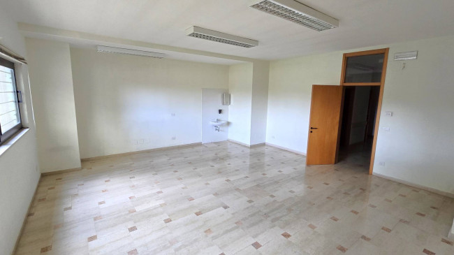 Studio/Ufficio in affitto a Bari