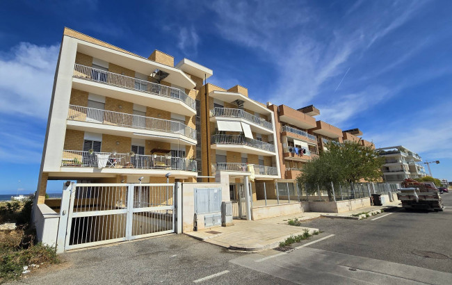 Locale commerciale in affitto a Bari