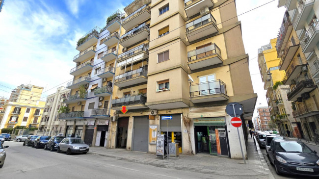 Locale commerciale in affitto a Bari