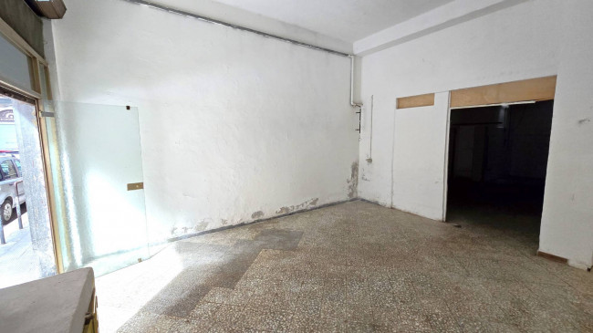 Locale commerciale in affitto a Bari
