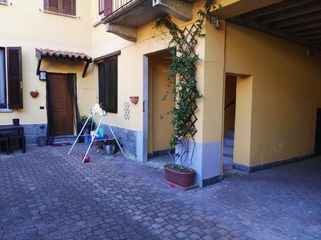 Appartamento CARONNO VARESINO vendita    Studio Bignardi-Pre Immobiliare