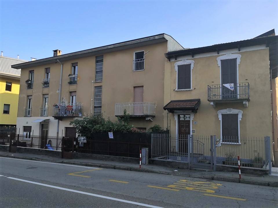  varese vendita quart: viale borri studio bignardi-pre immobiliare