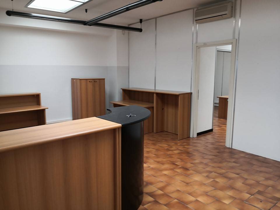 Ufficio - Loc.Com. VARESE affitto  Bizzozero  Studio Bignardi-Pre Immobiliare