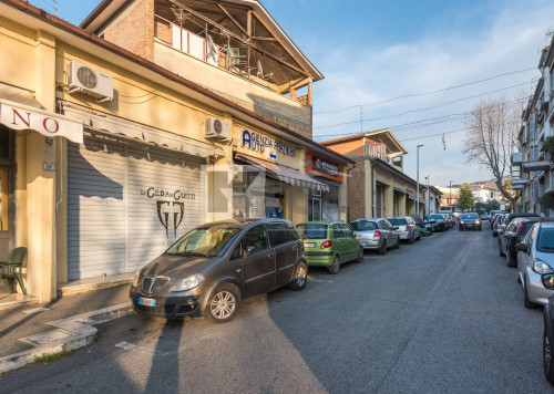 Locale commerciale in Vendita a Frascati