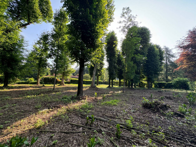 Terreno edificabile in vendita a Carimate (CO)