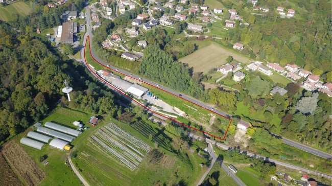 Capannone in vendita a Senna Comasco