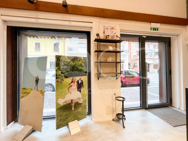 Locale commerciale in affitto a Monfalcone