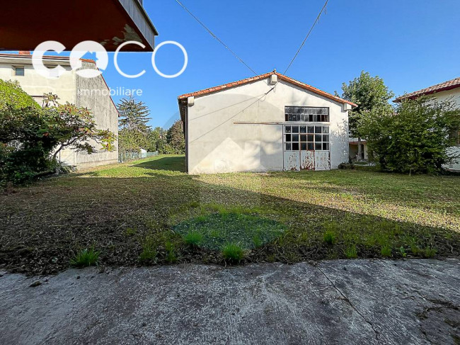 Casale in vendita a Farra d'Isonzo