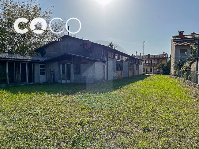 Casale in vendita a Farra d'Isonzo