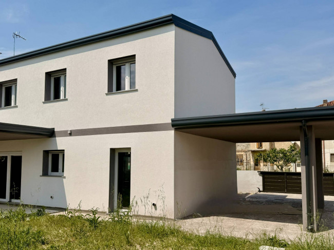 Villa in vendita a Ronchi dei Legionari