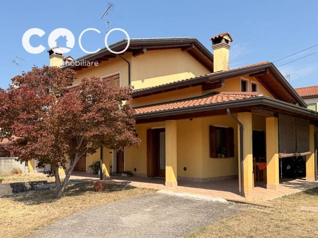 Villa in vendita a Sagrado