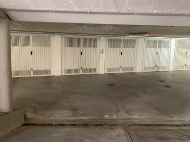 Box o garage in vendita a Monfalcone
