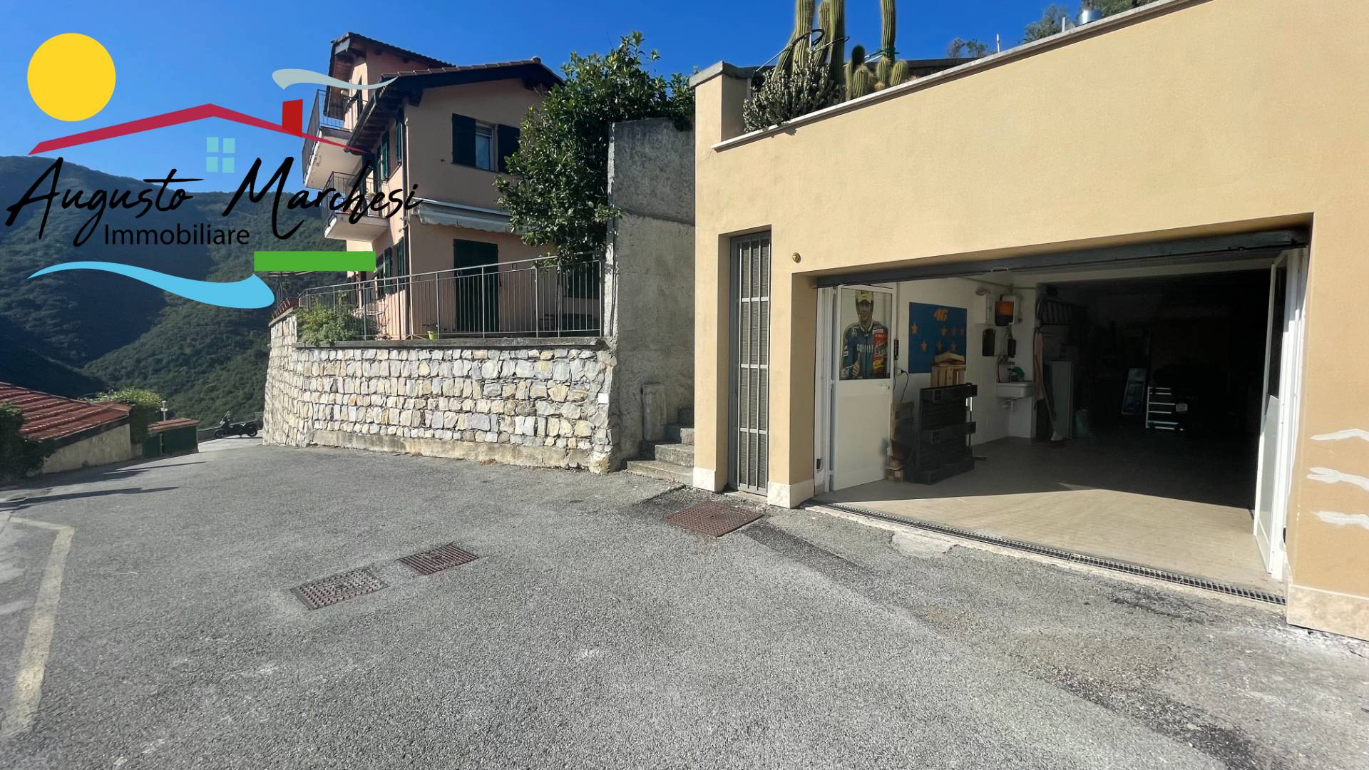 Garage/Box/Posto auto in vendita a Testana, Avegno (GE)