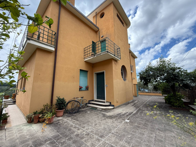 Appartamento in Affitto a Camogli