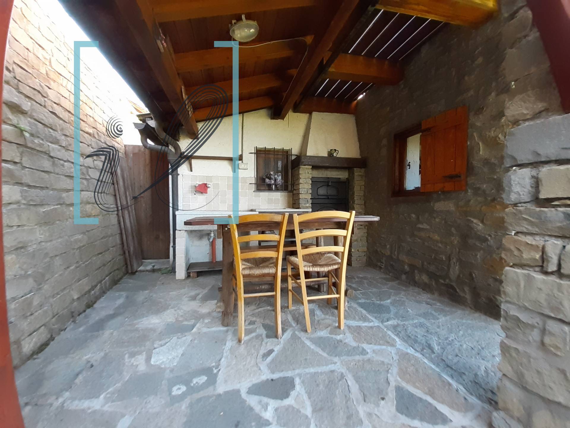 Villa Unifamiliare - Indipendente MENDATICA vendita  San Bernardo di Mendatica  Immobiliare Liguria