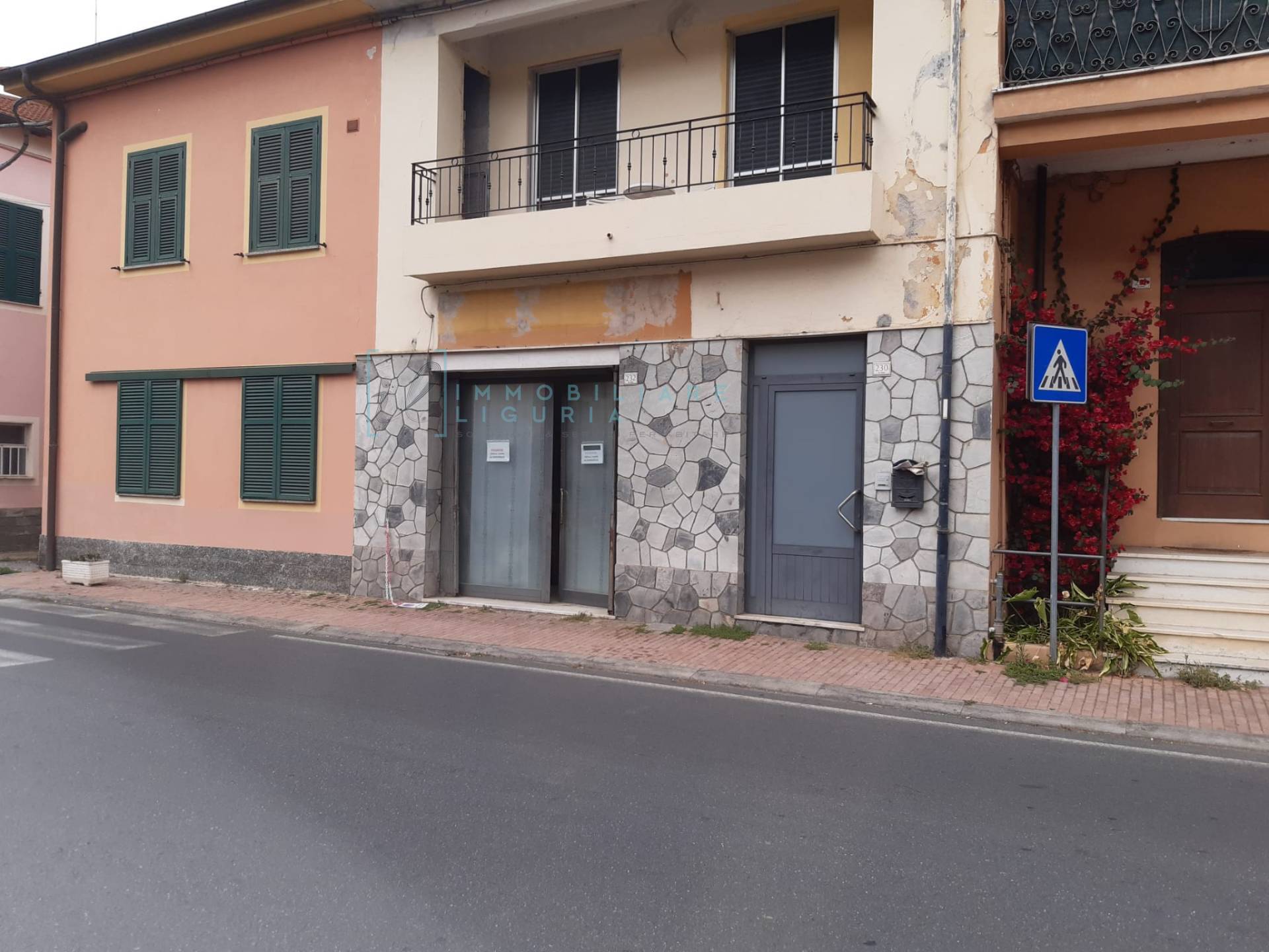 Fondo commerciale in vendita a Ortovero (SV)