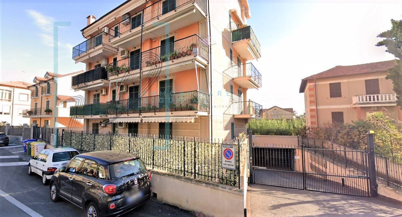 Garage/Box/Posto auto in vendita a Ceriale (SV)