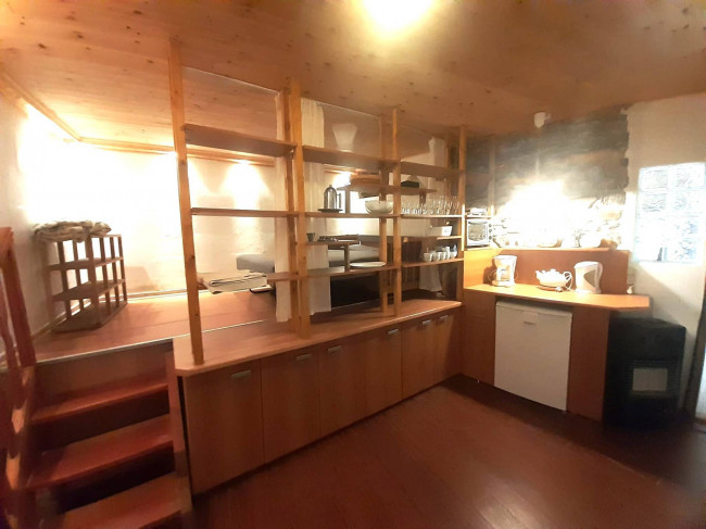 Rustico in vendita a Rezzo