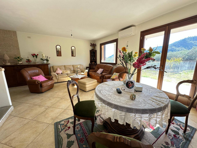Villa in vendita a Villanova d'Albenga