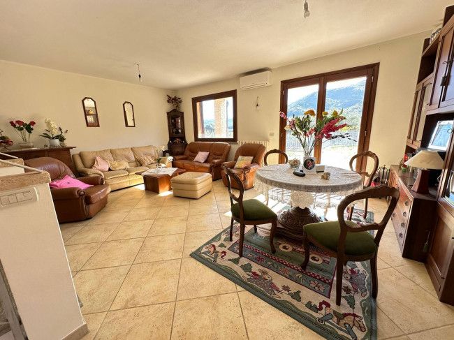 Villa in vendita a Villanova d'Albenga