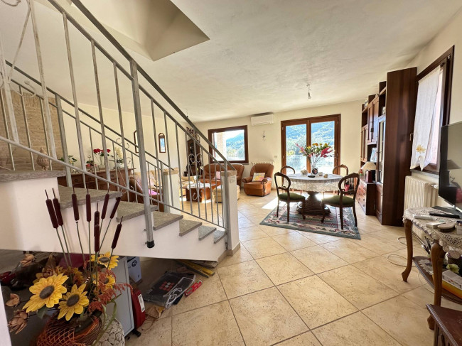 Villa in vendita a Villanova d'Albenga