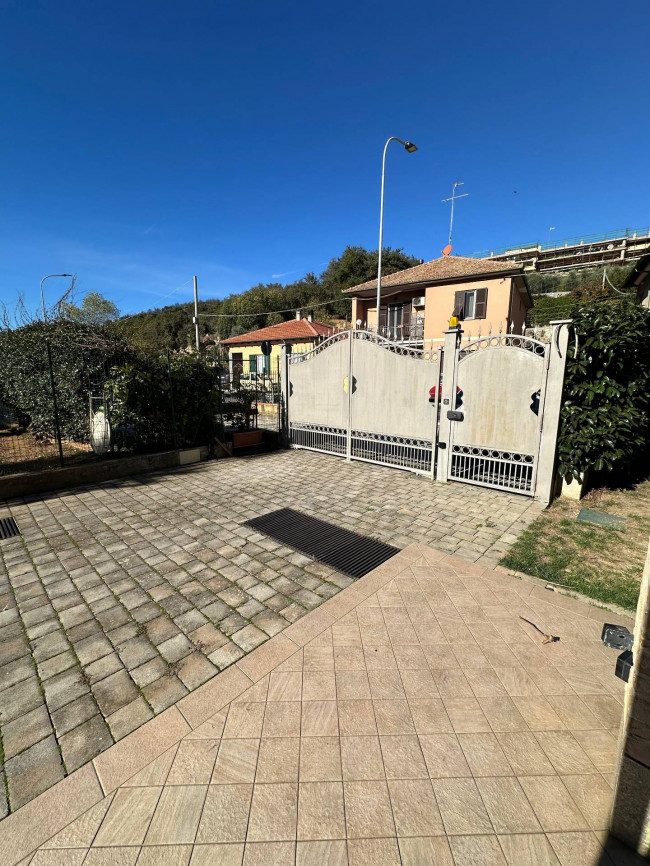 Villa in vendita a Villanova d'Albenga