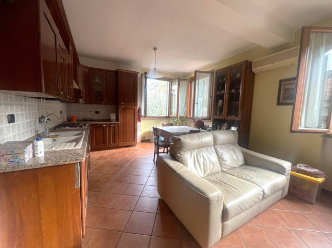  zu verkauf in Vessalico