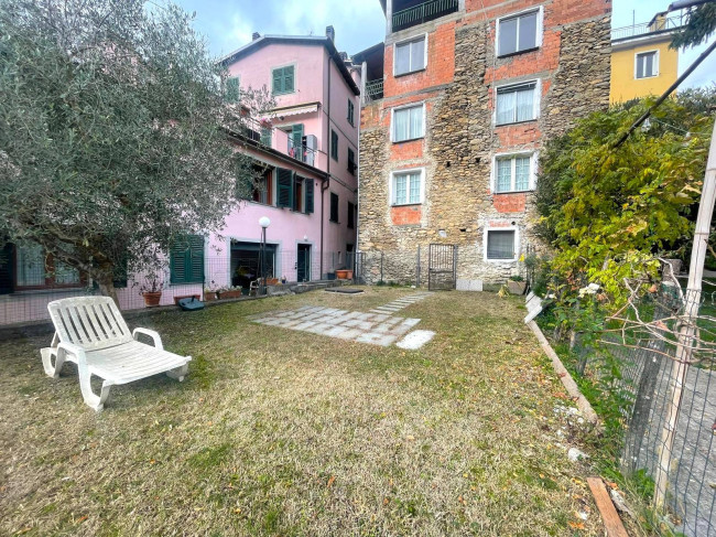  zu verkauf in Vessalico