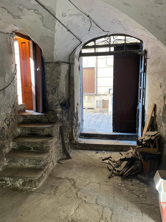 Casa singola in vendita a Pieve di Teco