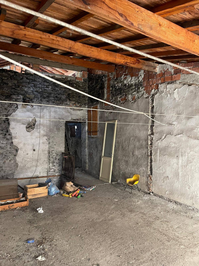 Casa singola in vendita a Pieve di Teco