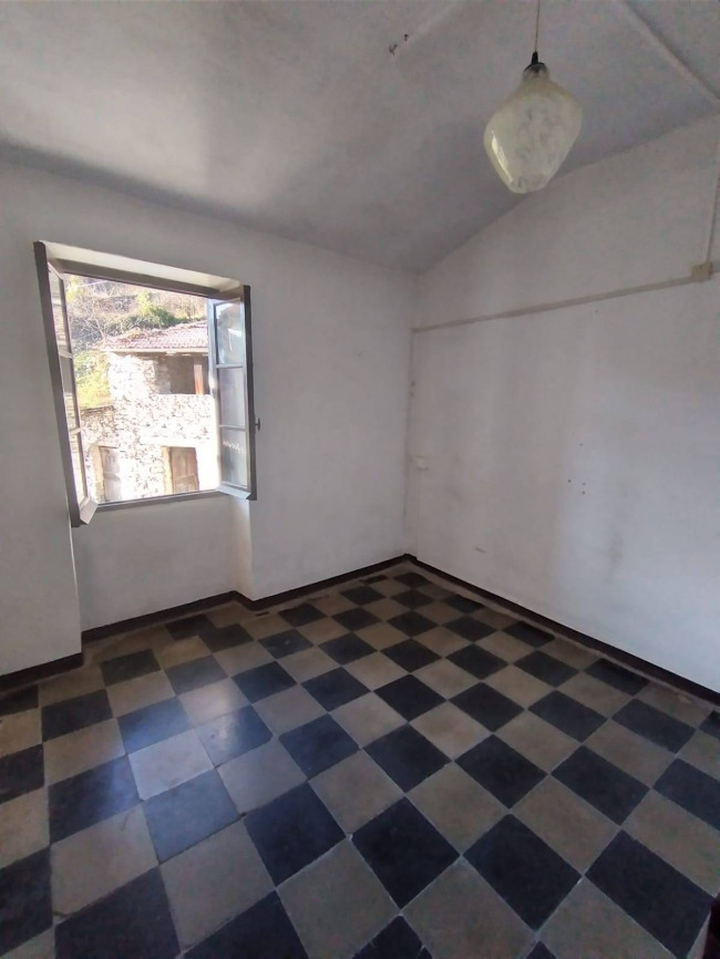  à vente à Borghetto d'Arroscia