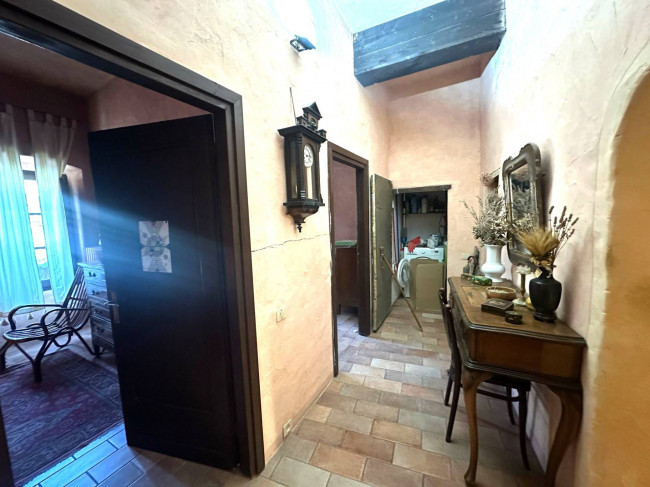 Rustico in vendita a Castelvecchio di Rocca Barbena